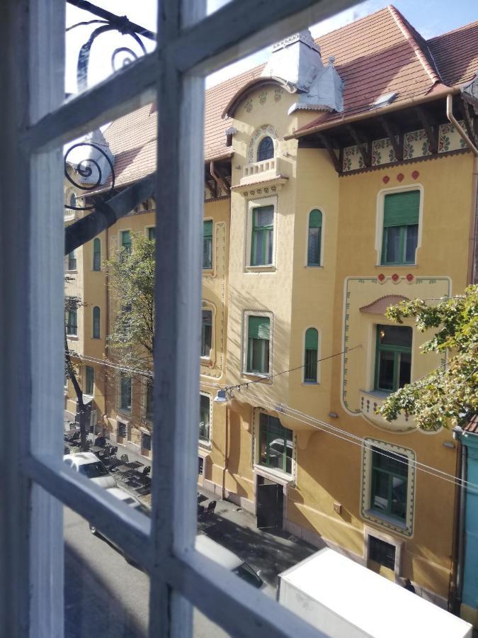 Spiegel Center Apartment Орадеа Екстериор снимка