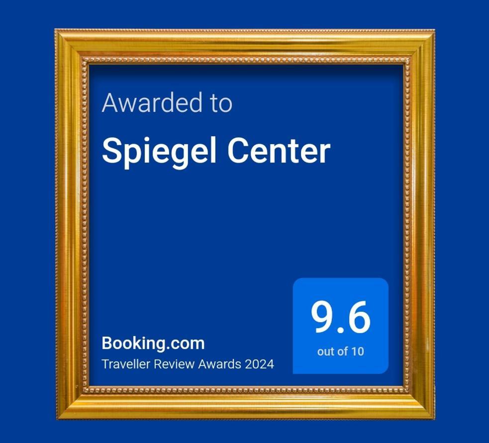 Spiegel Center Apartment Орадеа Екстериор снимка
